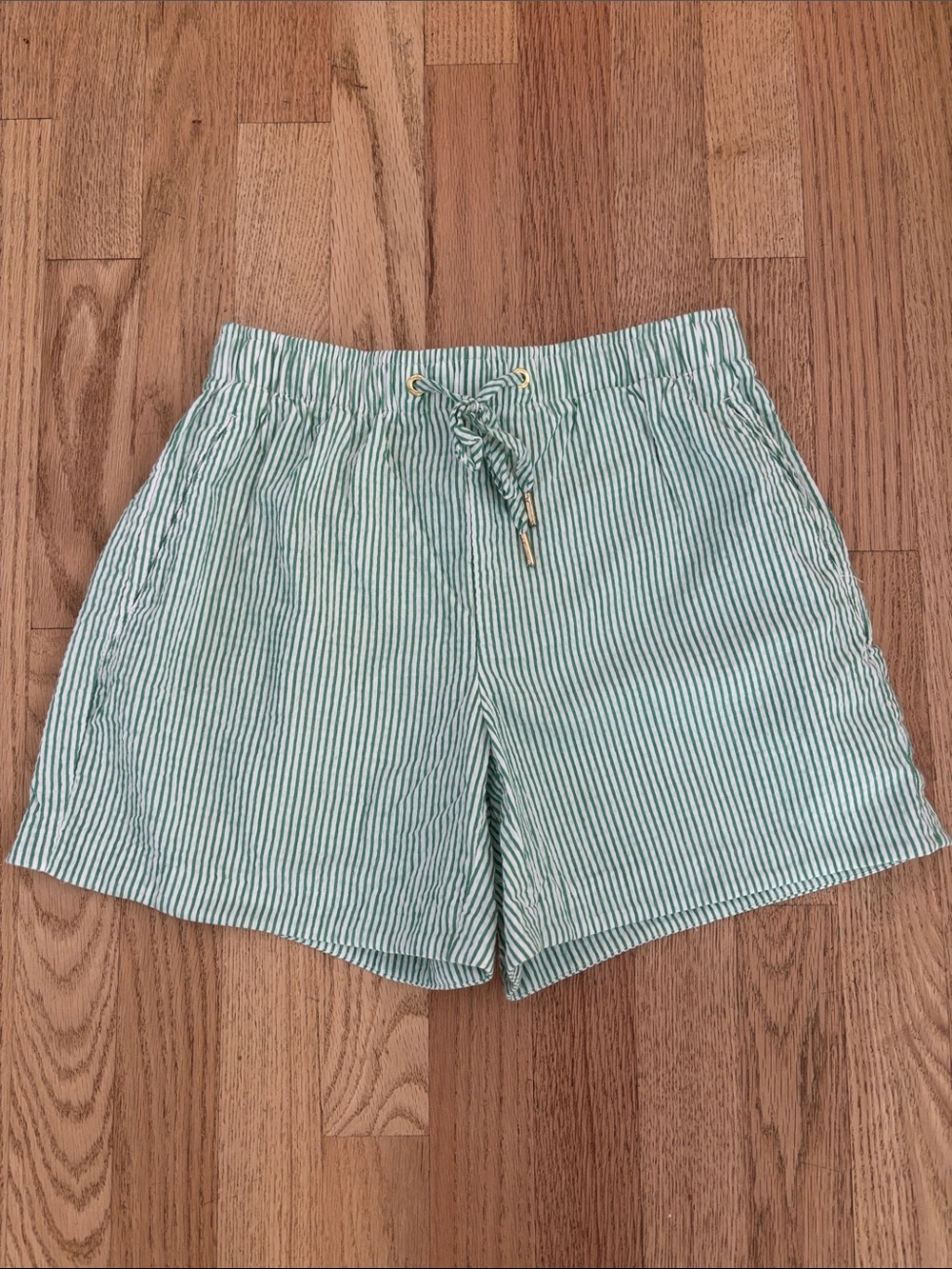 Lilly Pulitzer Green and White stripe shorts XXS
